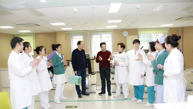 從雄安到北京，由火車轉(zhuǎn)地鐵，支架術(shù)后夏先生的心臟康復(fù)之旅